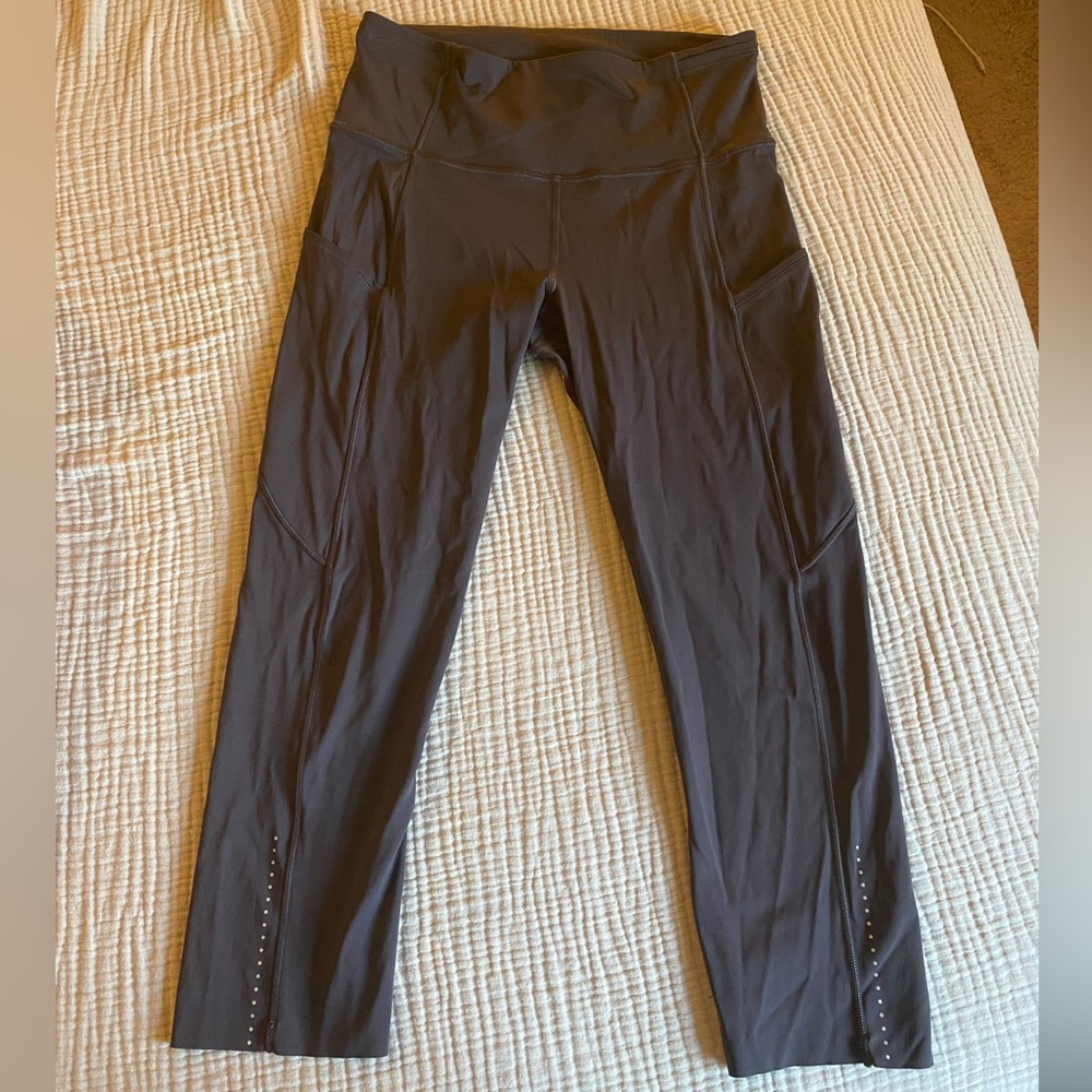 Lululemon Fast and Free 19” High Rise Crop Leggings - Size 6